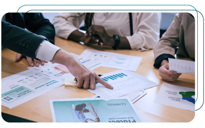 Insurance Agente presenting Employee Group Benefits data